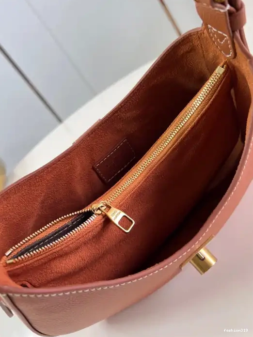 Key LOUIS VUITTON Shoulder Low Bag-26*18*7CM 0322