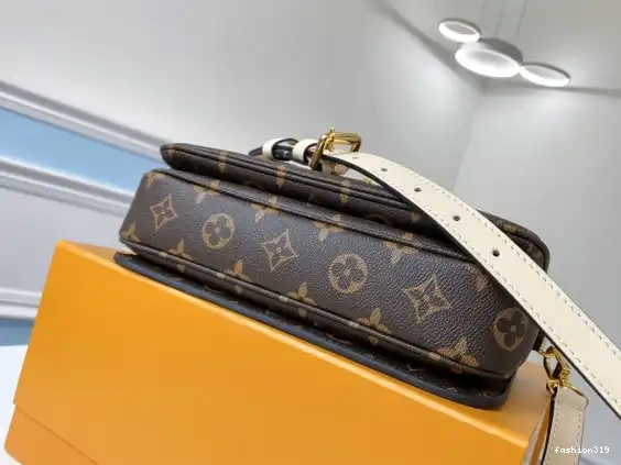 POCHETTE METIS VUITTON LOUIS 0315