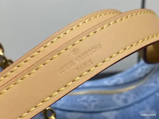 LOOP-23*13*6CM LOUIS VUITTON 0315