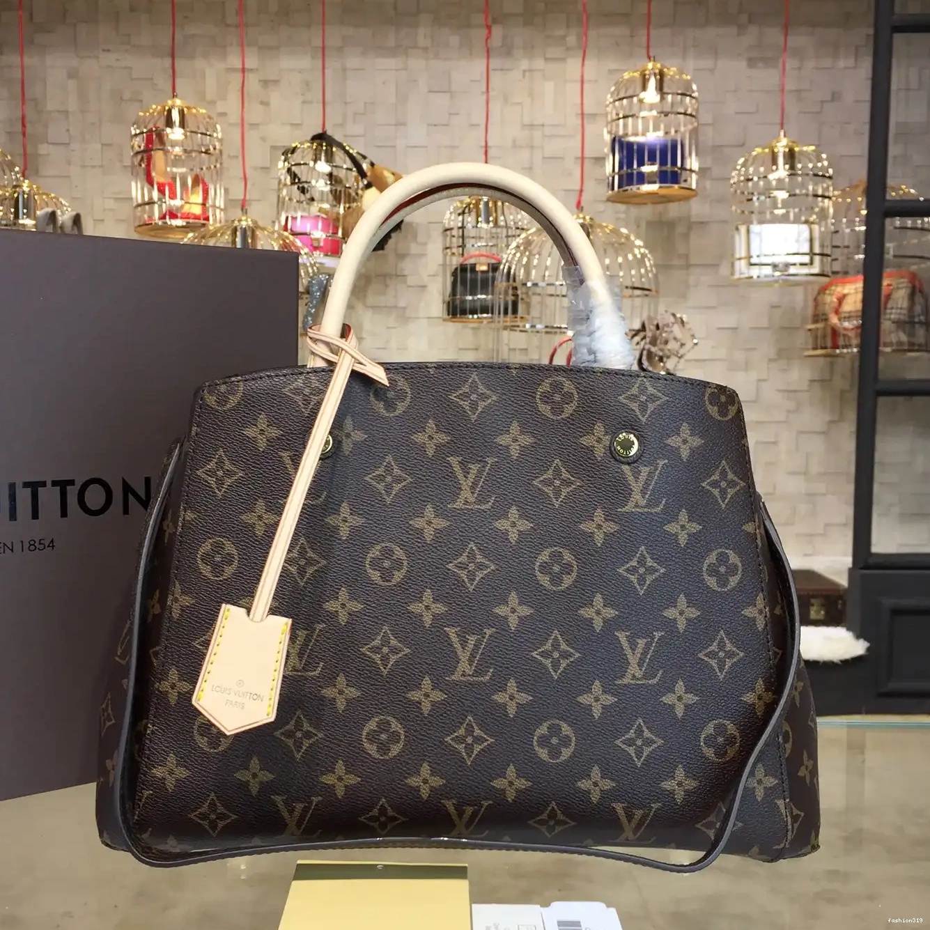 MONTAIGNE LOUIS MM VUITTON 0322