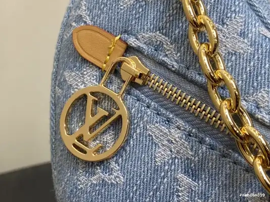 LOOP-23*13*6CM LOUIS VUITTON 0315