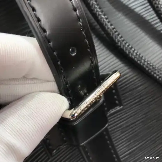 LOUIS VUITTON BACKPACK 0320