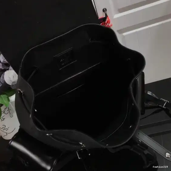 LOUIS VUITTON BACKPACK 0320