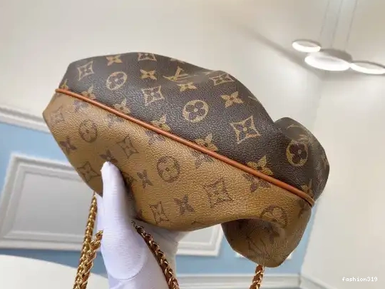 LOUIS EW BOURSICOT VUITTON 0321