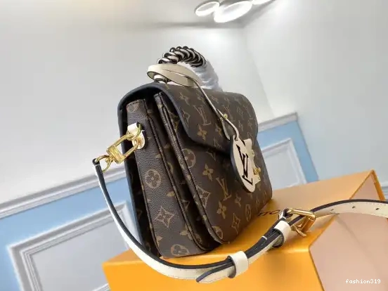 POCHETTE METIS VUITTON LOUIS 0315