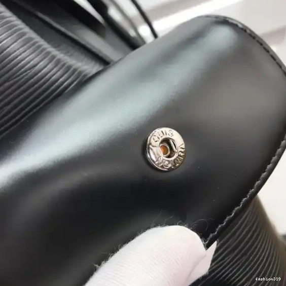 LOUIS VUITTON BACKPACK 0320