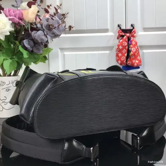 LOUIS VUITTON BACKPACK 0320