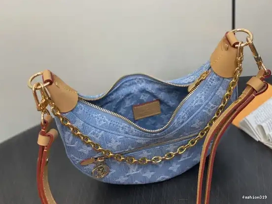 LOOP-23*13*6CM LOUIS VUITTON 0315