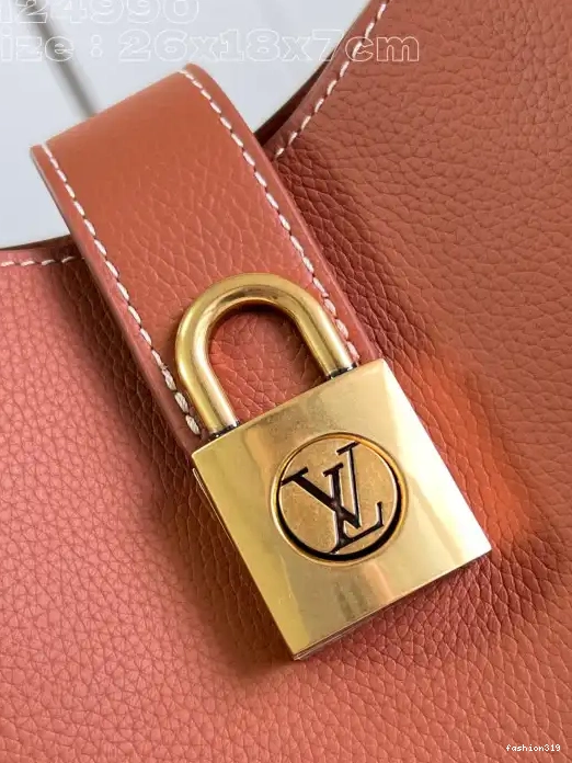 Key LOUIS VUITTON Shoulder Low Bag-26*18*7CM 0322