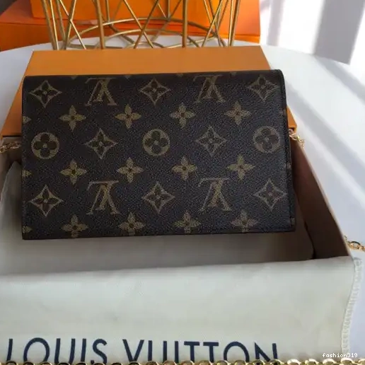 CHAIN LOUIS FLORE VUITTON WALLET 0316