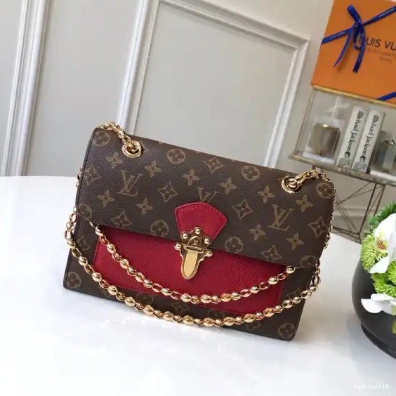 Vuitton Louis VICTOIRE 0319