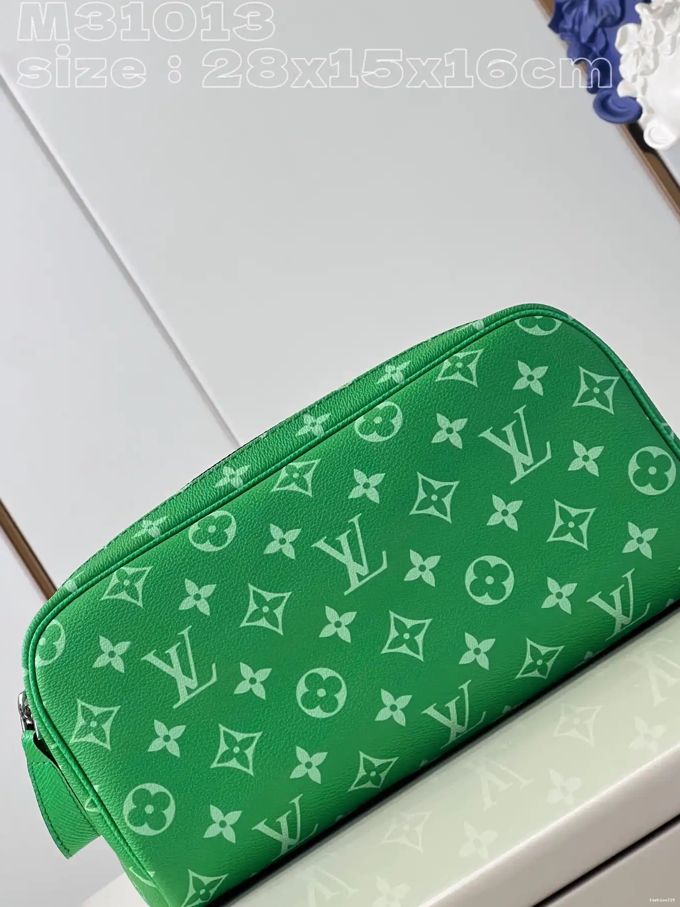 -28*15*16.5CM DOPP KIT LOUIS VUITTON 0321
