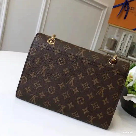 Vuitton Louis VICTOIRE 0319