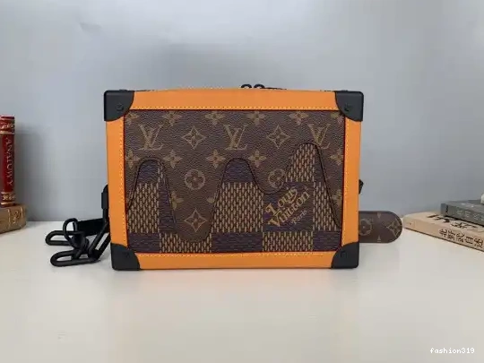 VUITTON TRUNK LOUIS SOFT 0314