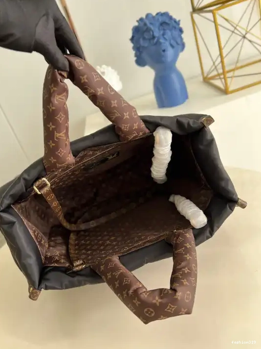 VUITTON ONTHEGO LOUIS GM 0321