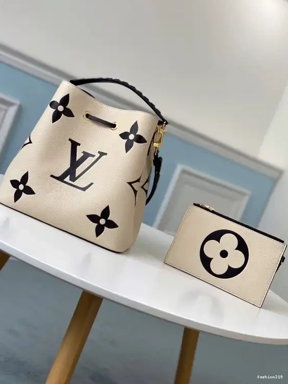 LOUIS VUITTON NÉONOÉ 0318