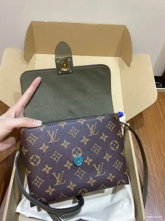 BB LOUIS VUITTON LOCKY 0316