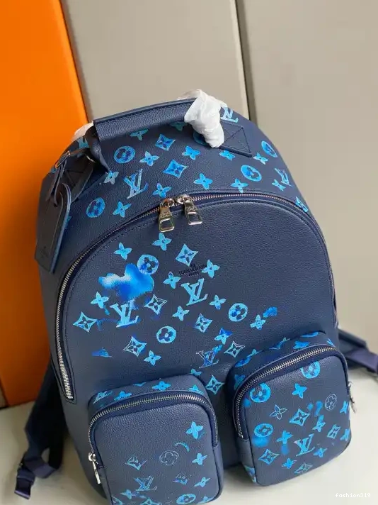 LOUIS VUITTON MULTIPOCKET BACKPACK 0317
